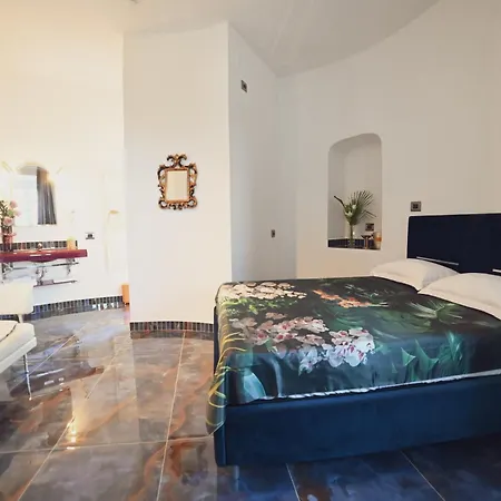 Bed & Breakfast Torre Biancaluna 3*