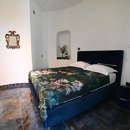 Torre Biancaluna Nocleg ze śniadaniem 3*