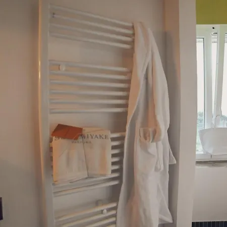 Torre Biancaluna Nocleg ze śniadaniem 3*